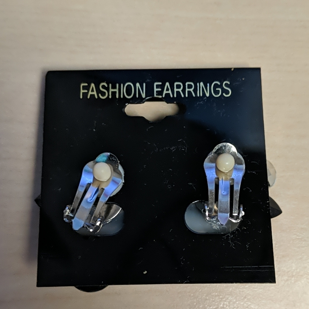 Earrings - Picture 2 of 2